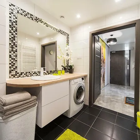 Appartement Sun & K2 Black & White